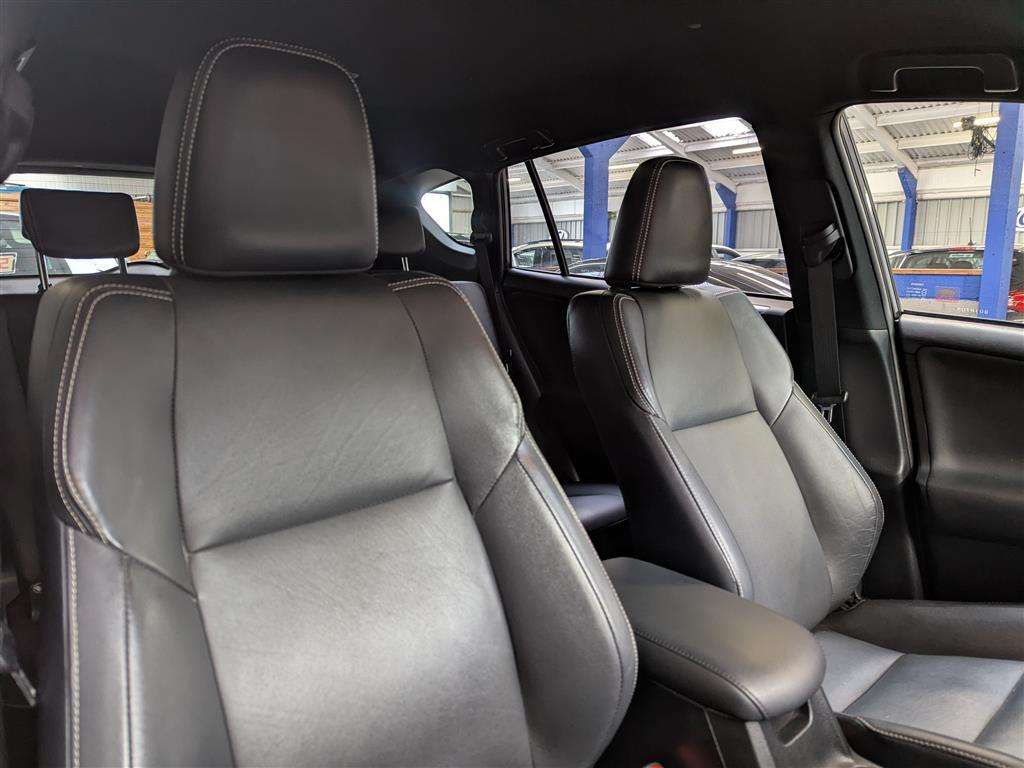 <p>2016 TOYOTA RAV4 EXCEL TSS D-4D 4X2</p>
