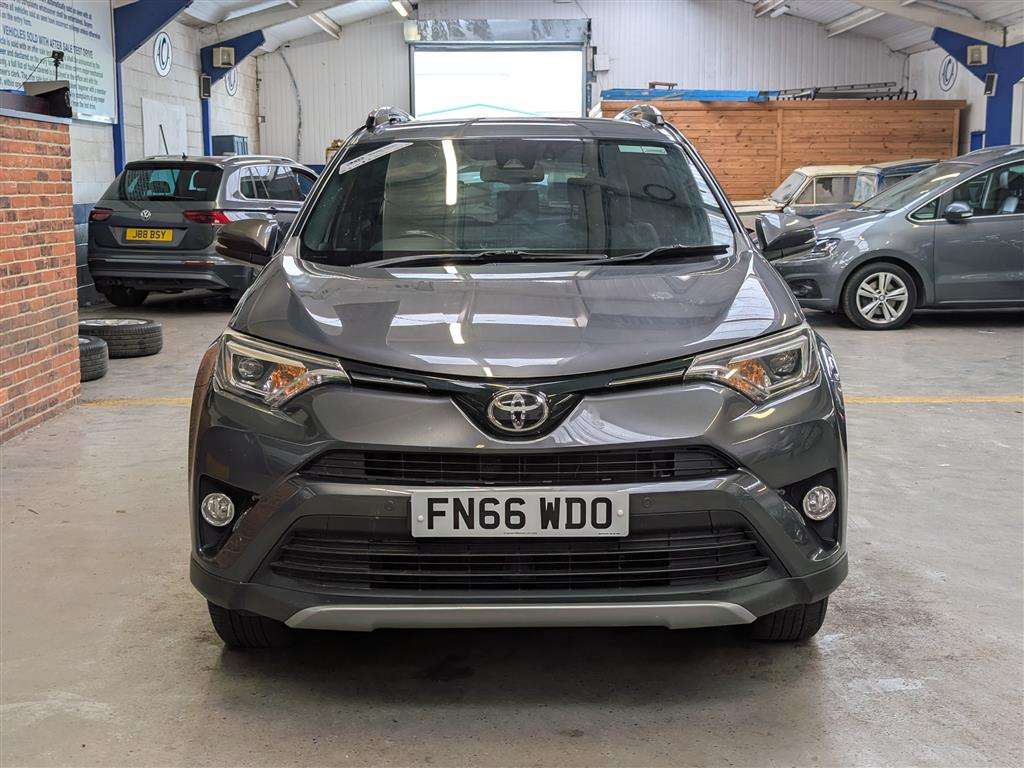 <p>2016 TOYOTA RAV4 EXCEL TSS D-4D 4X2</p>