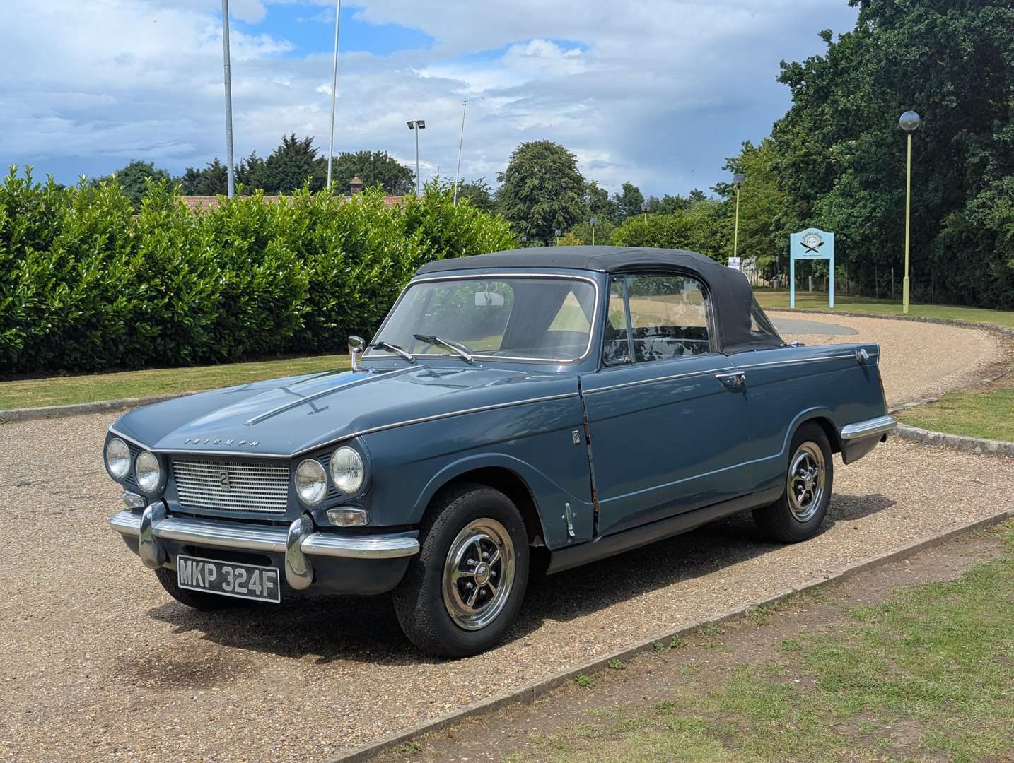 <p>1968 TRIUMPH VITESSE 2.0 CONVERTIBLE</p>