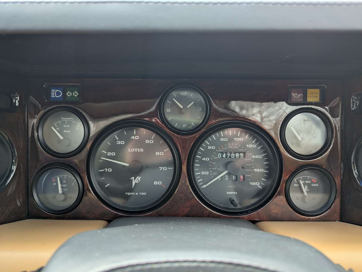 <p>1996 LOTUS ESPRIT V8</p>