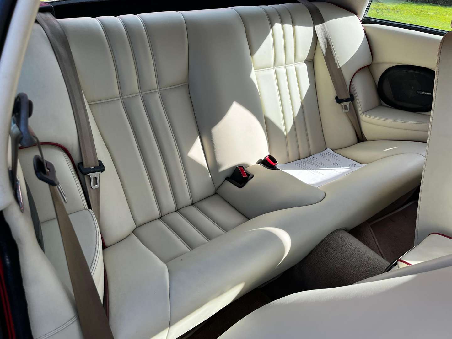 <p>1991 JAGUAR XJ-S 5.3 V12 HE AUTO “LE MANS V12” EDITION</p>