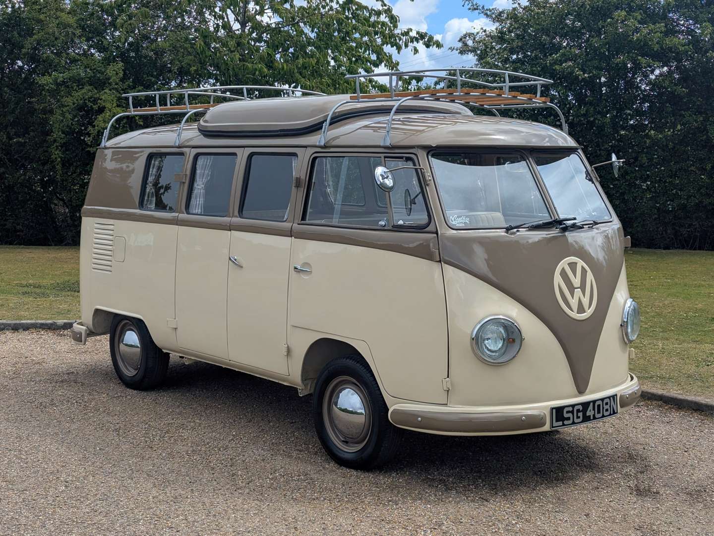 <p>1975 VW T2 CAMPER LHD</p>
