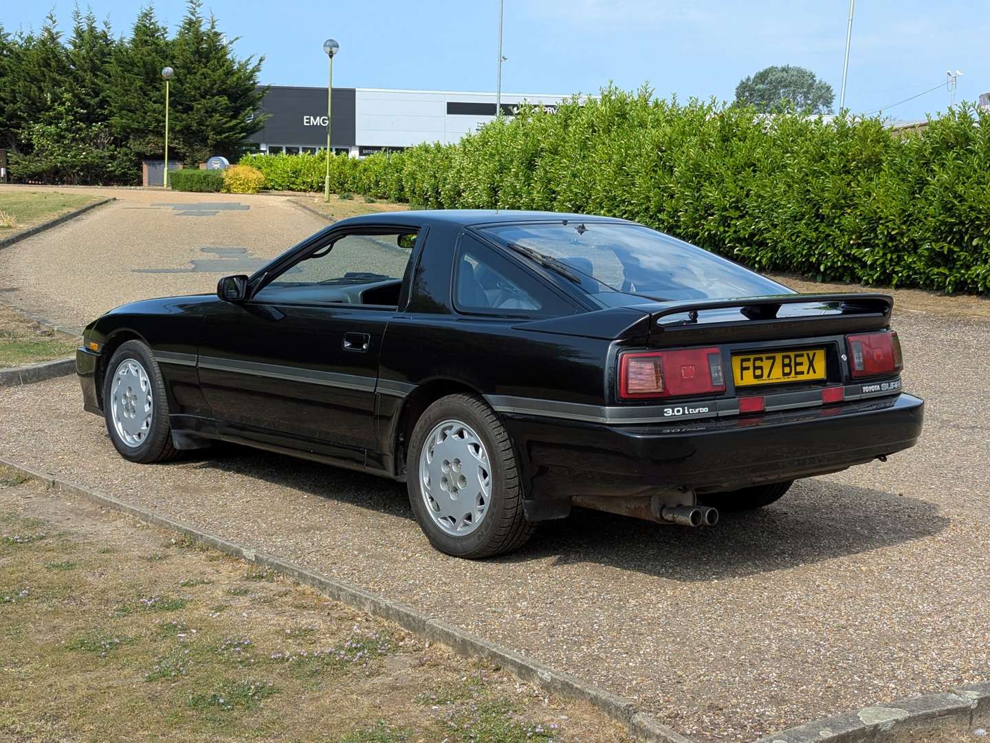 <p>1989 TOYOTA SUPRA A70 3.0 MANUAL</p>