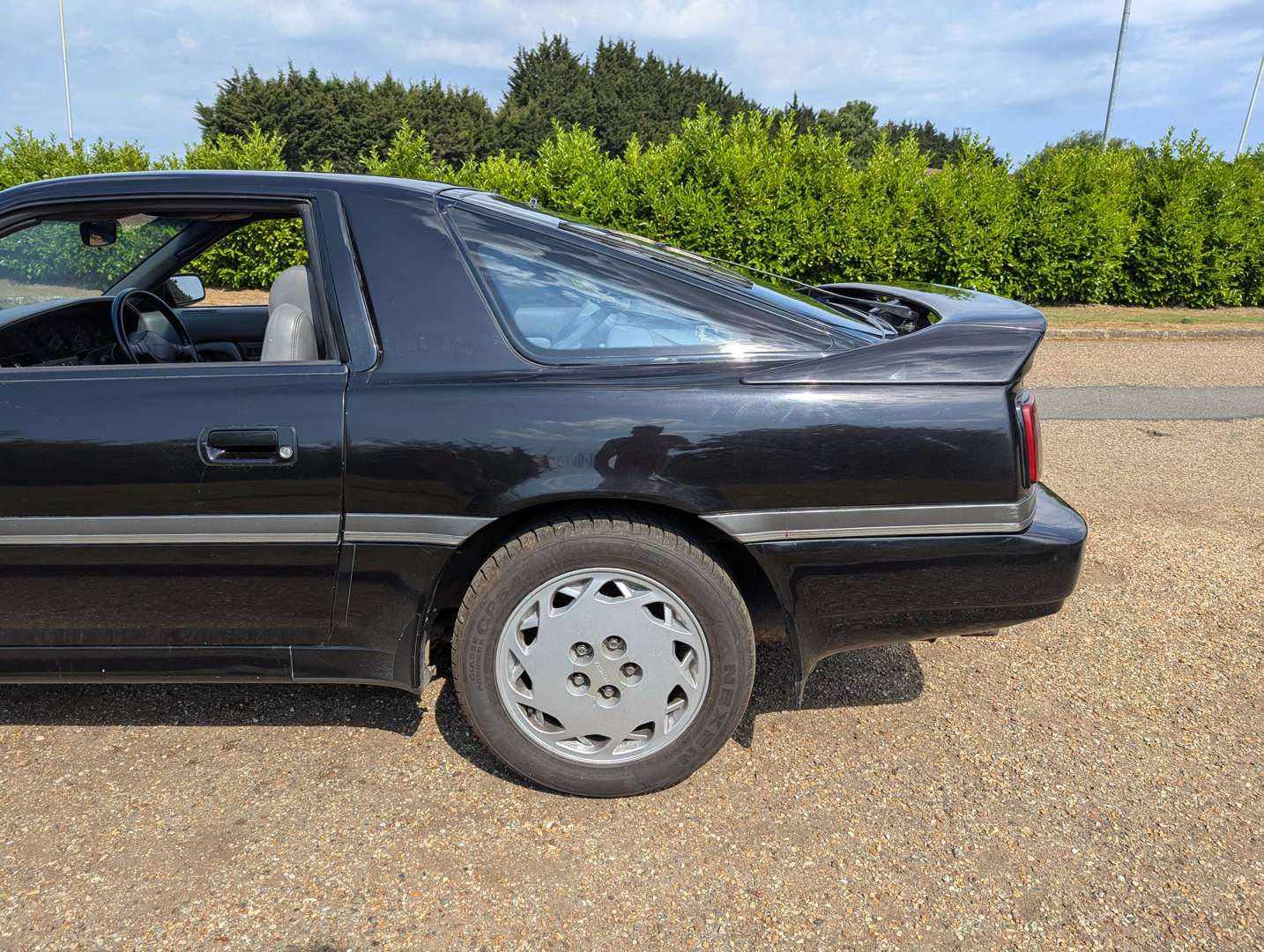 <p>1989 TOYOTA SUPRA A70 3.0 MANUAL</p>