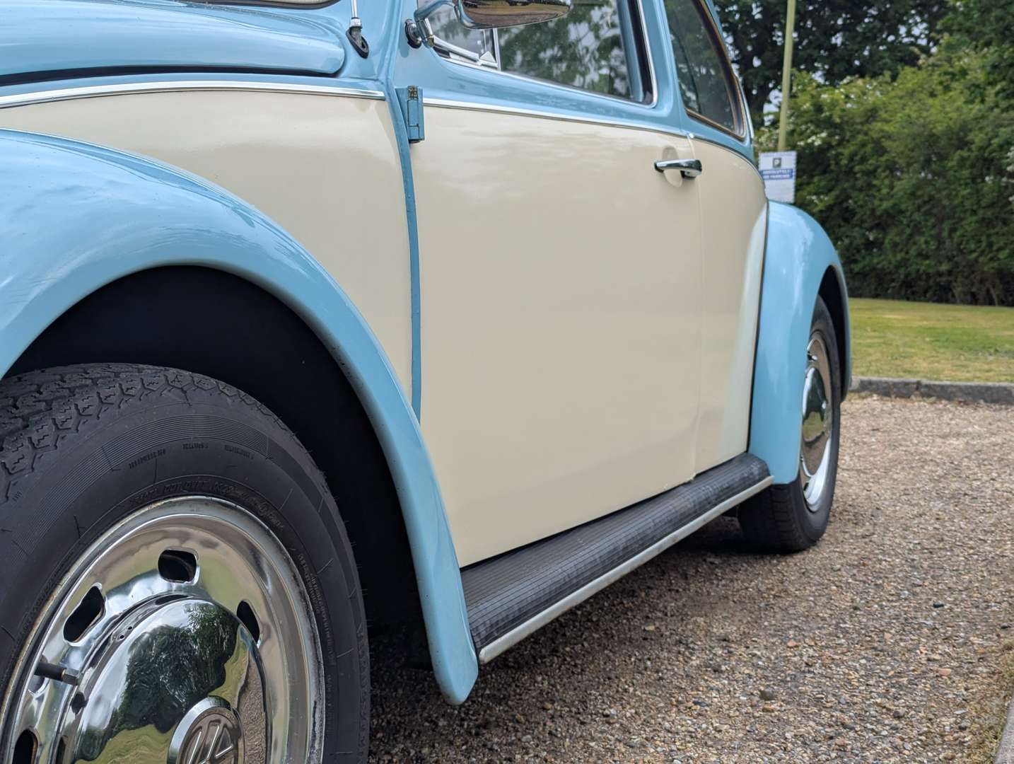 <p>1971 VW BEETLE 1300</p>