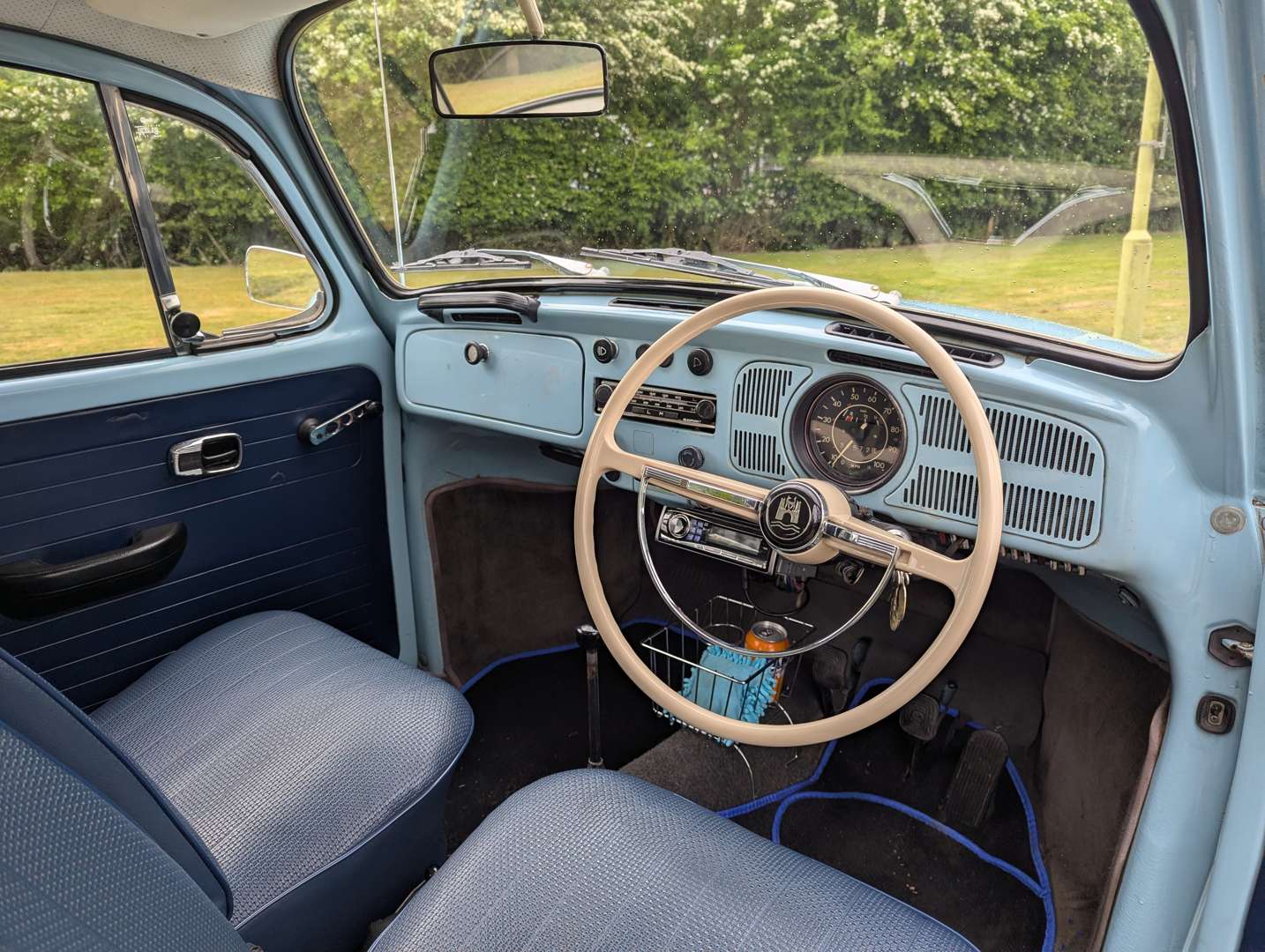 <p>1971 VW BEETLE 1300</p>