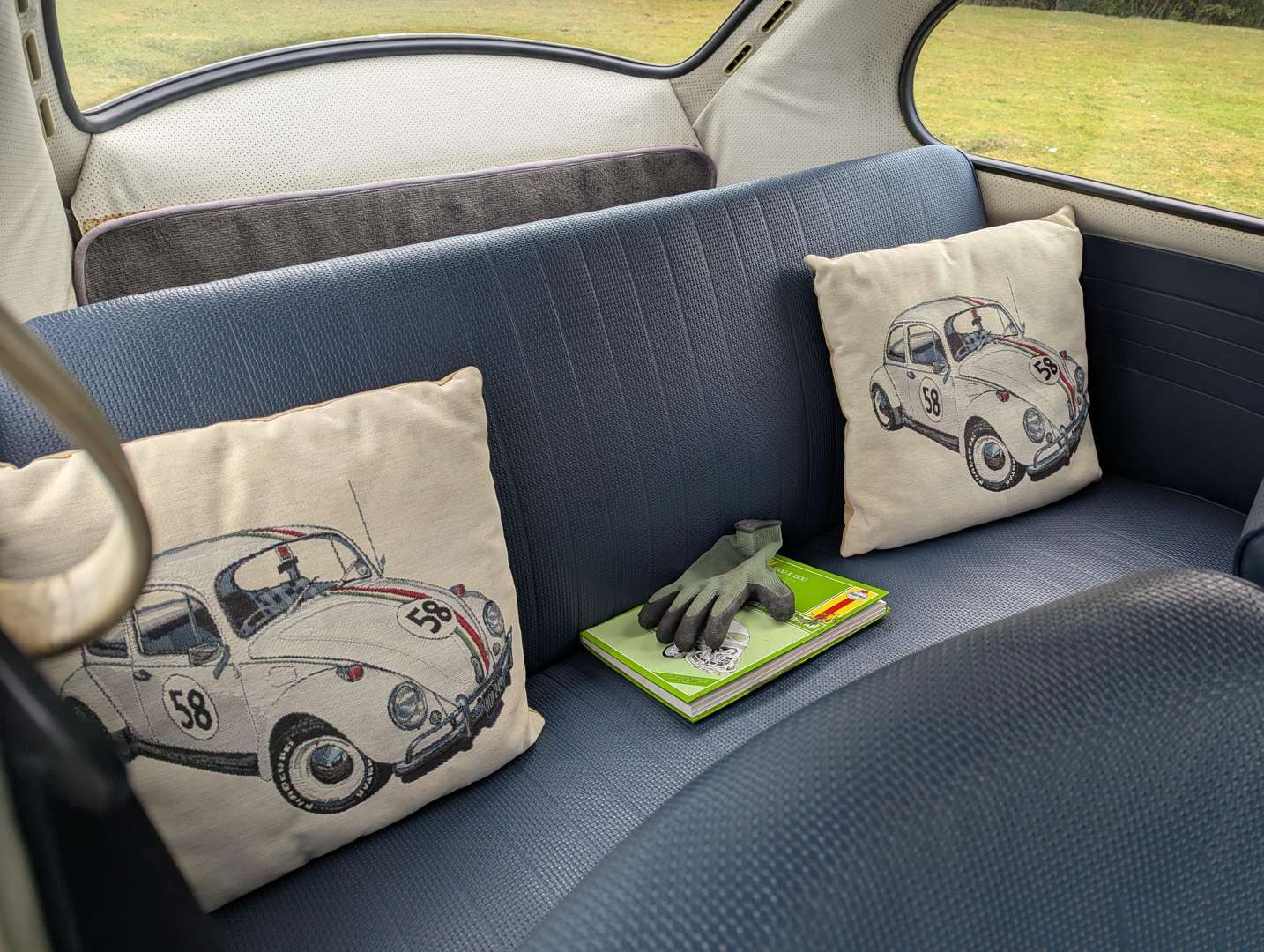 <p>1971 VW BEETLE 1300</p>