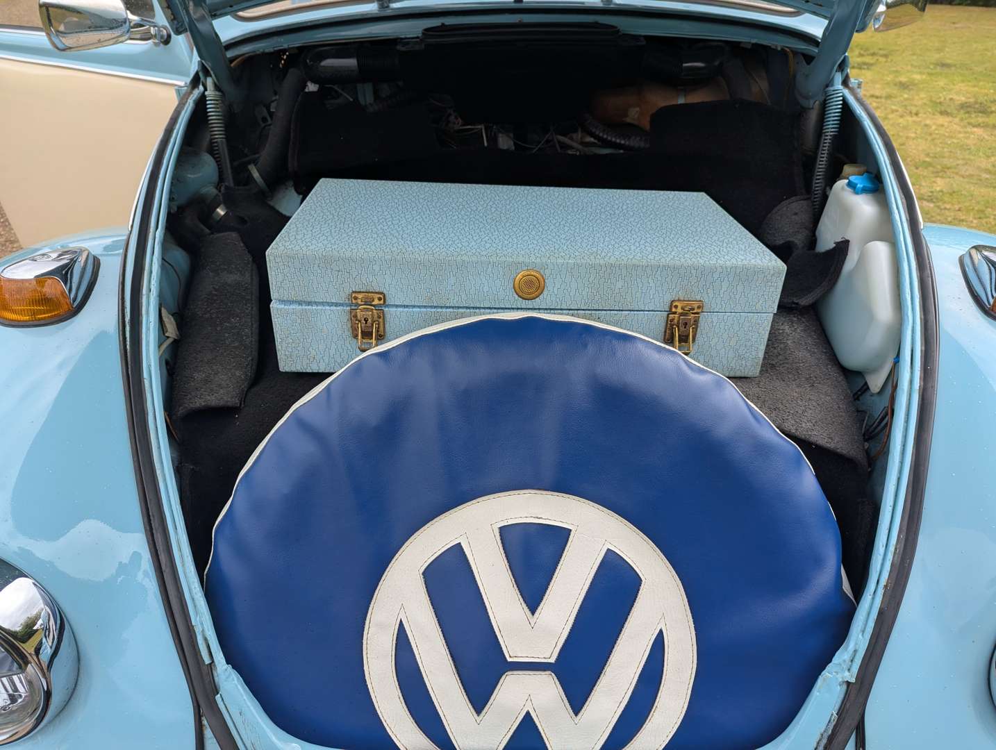 <p>1971 VW BEETLE 1300</p>