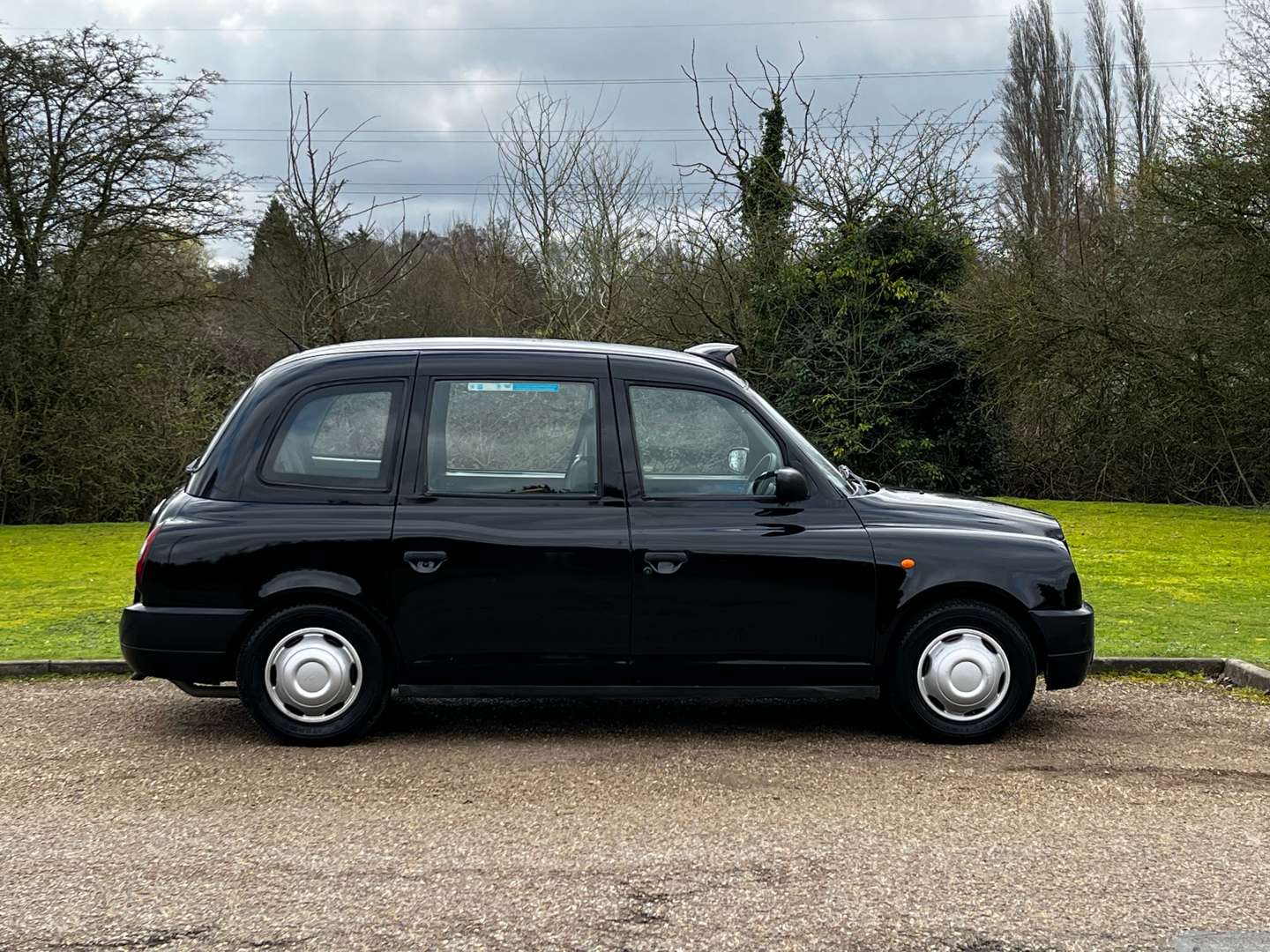 <p>2009 LONDON TAXI</p>