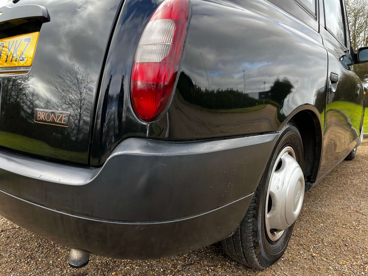 <p>2009 LONDON TAXI</p>