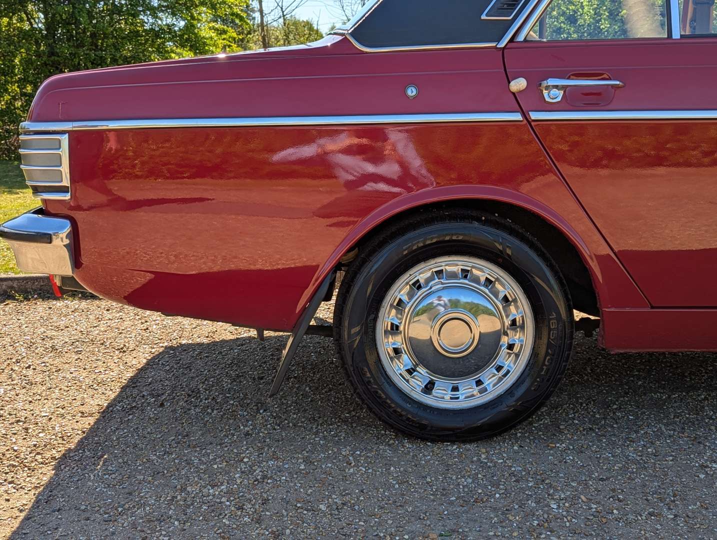 <p>1975 HILLMAN HUNTER G LUXE</p>