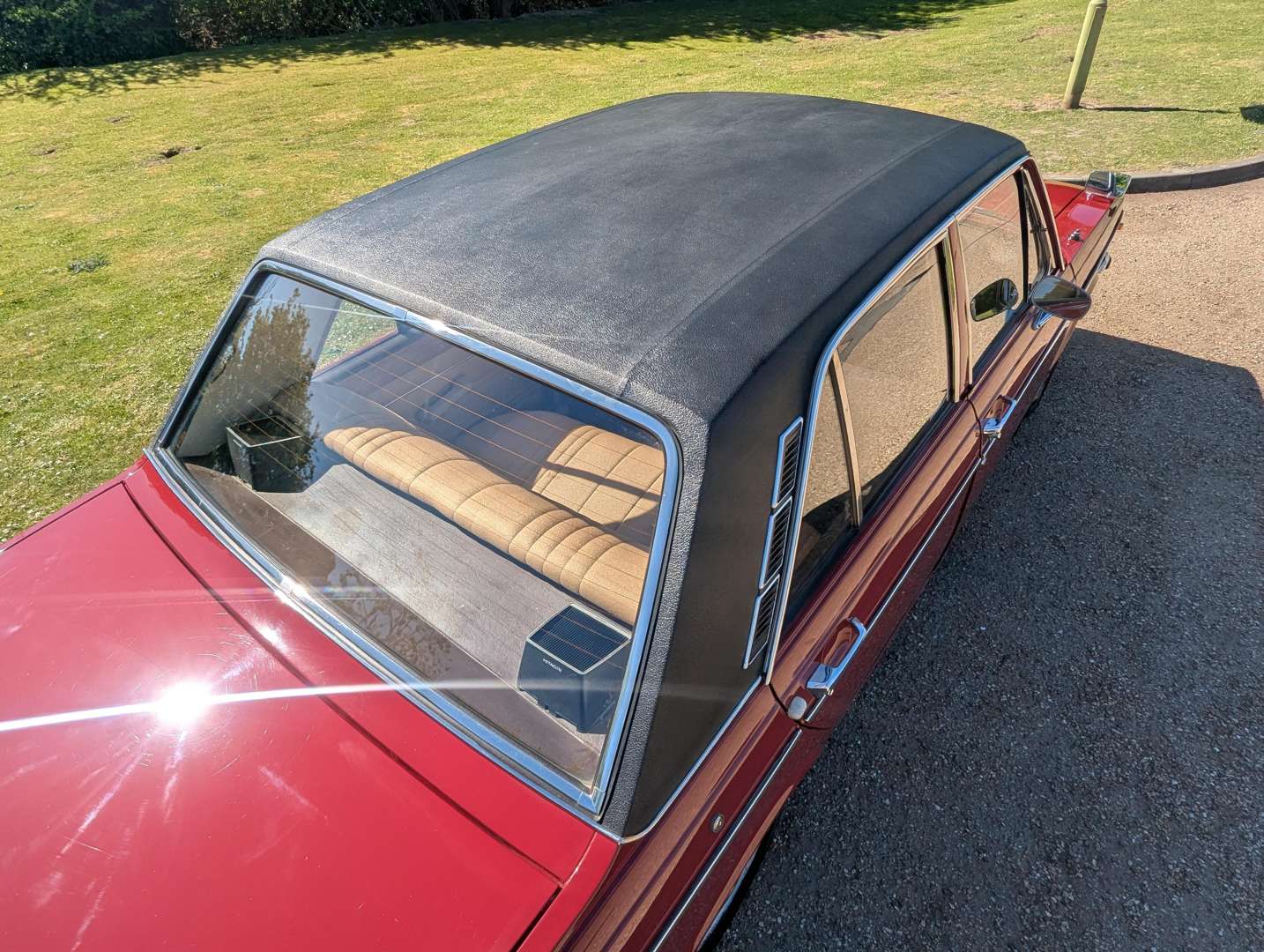 <p>1975 HILLMAN HUNTER G LUXE</p>