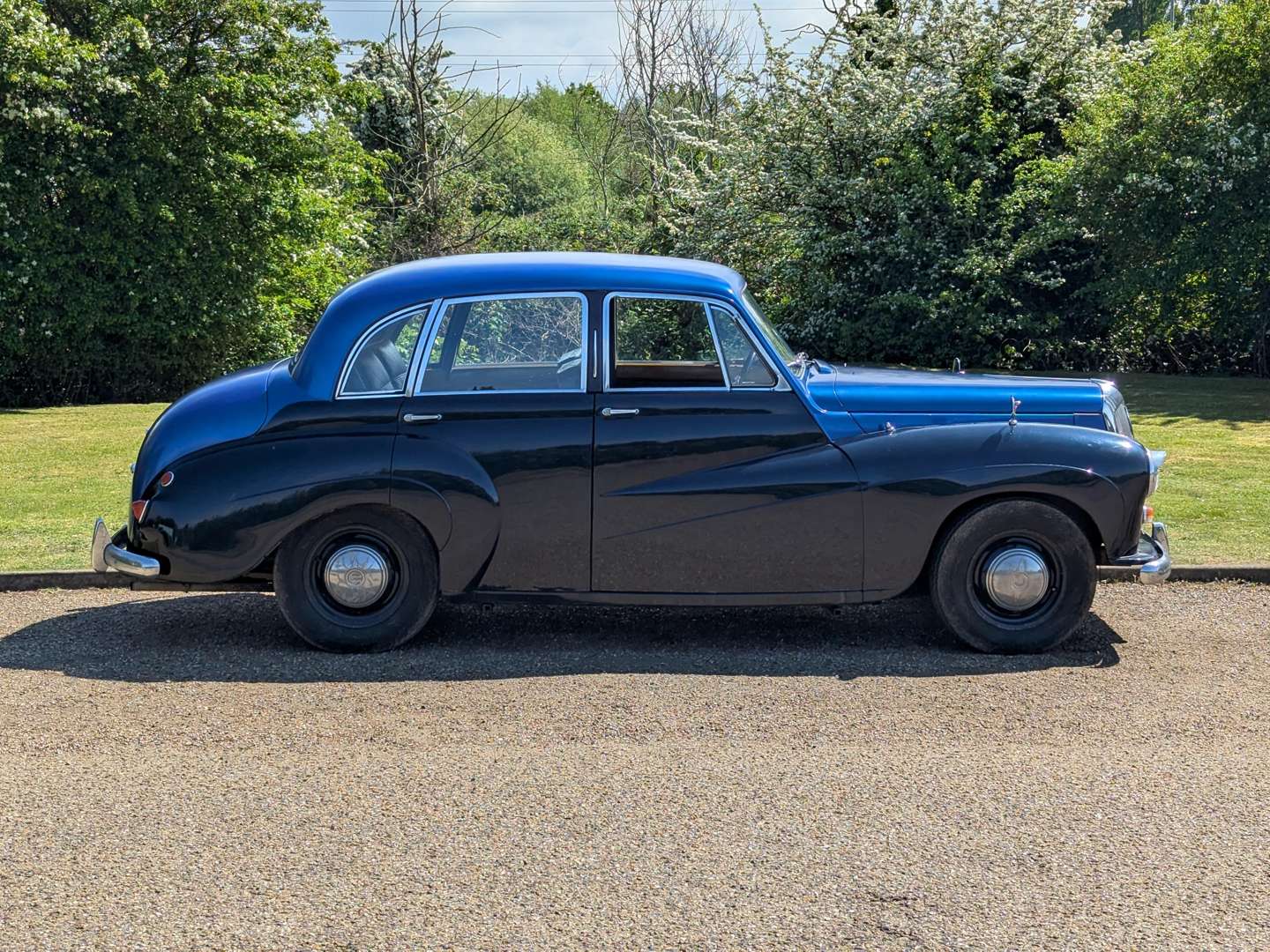 <p>1954 DAIMLER CONQUEST</p>
