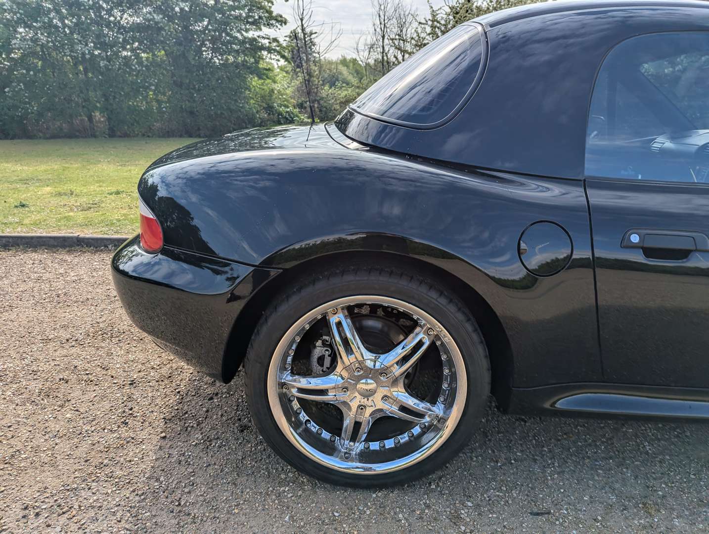 <p>2001 BMW Z3 2.2</p>