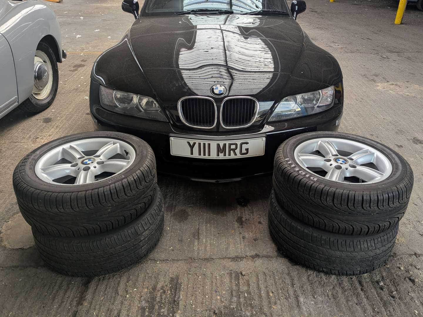 <p>2001 BMW Z3 2.2</p>
