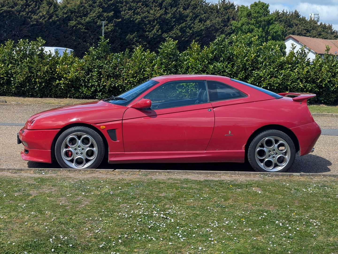 <p>2002 ALFA ROMEO GTV CUP</p>