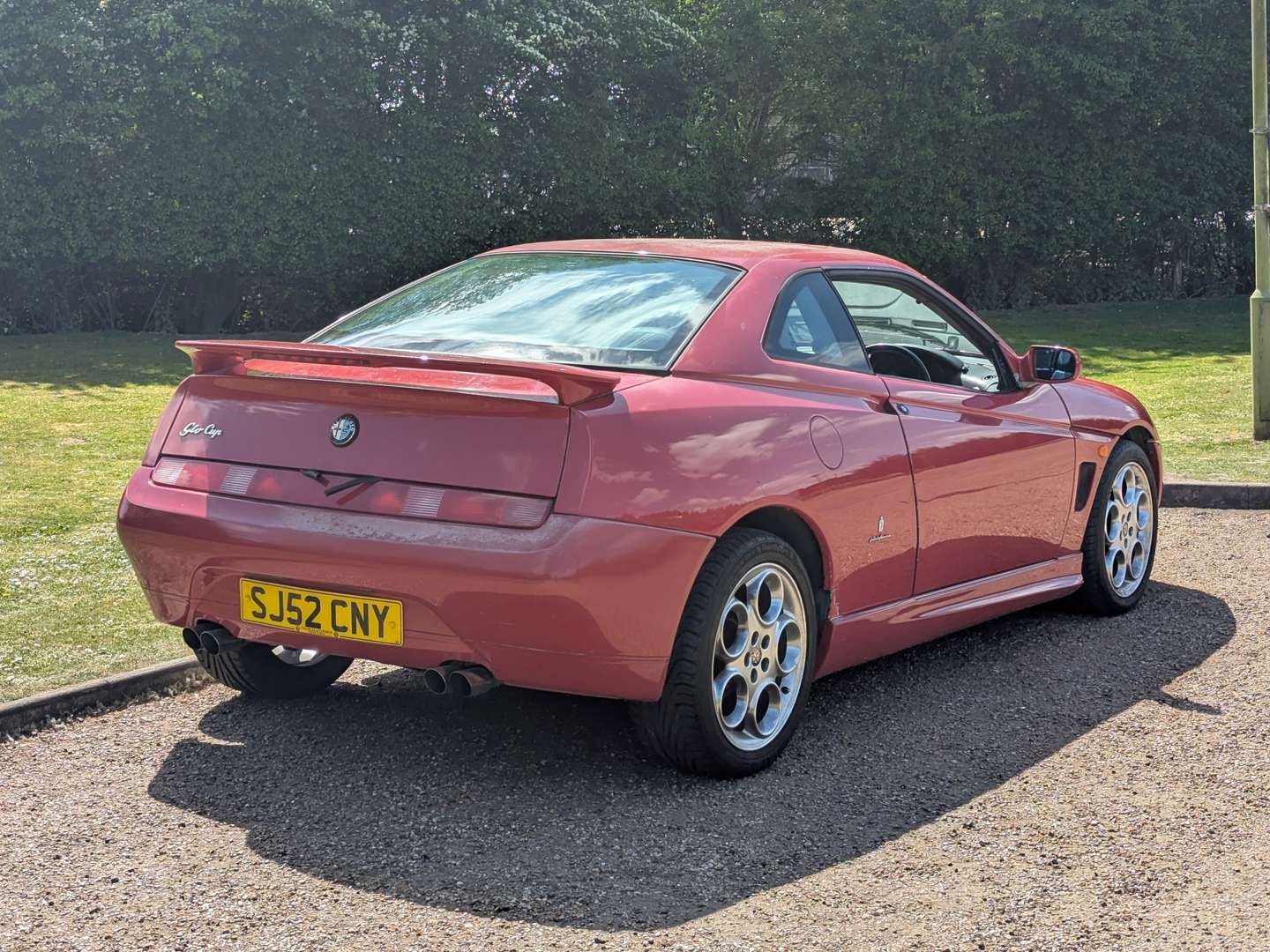 <p>2002 ALFA ROMEO GTV CUP</p>