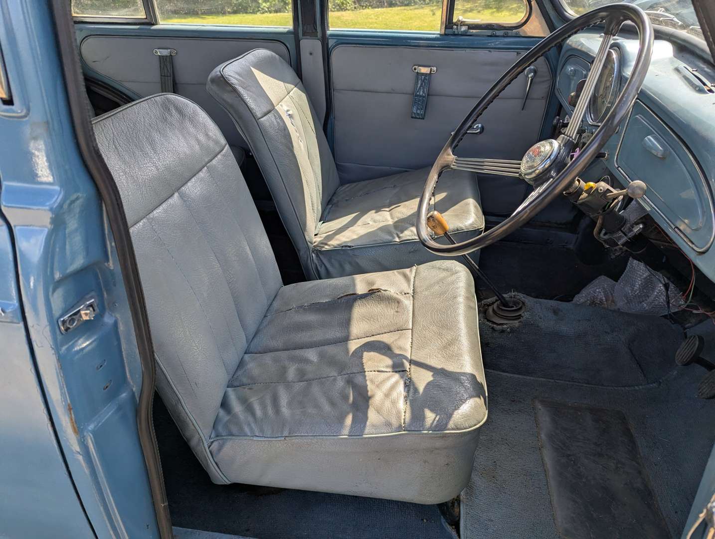 <p>1959 MORRIS MINOR</p>