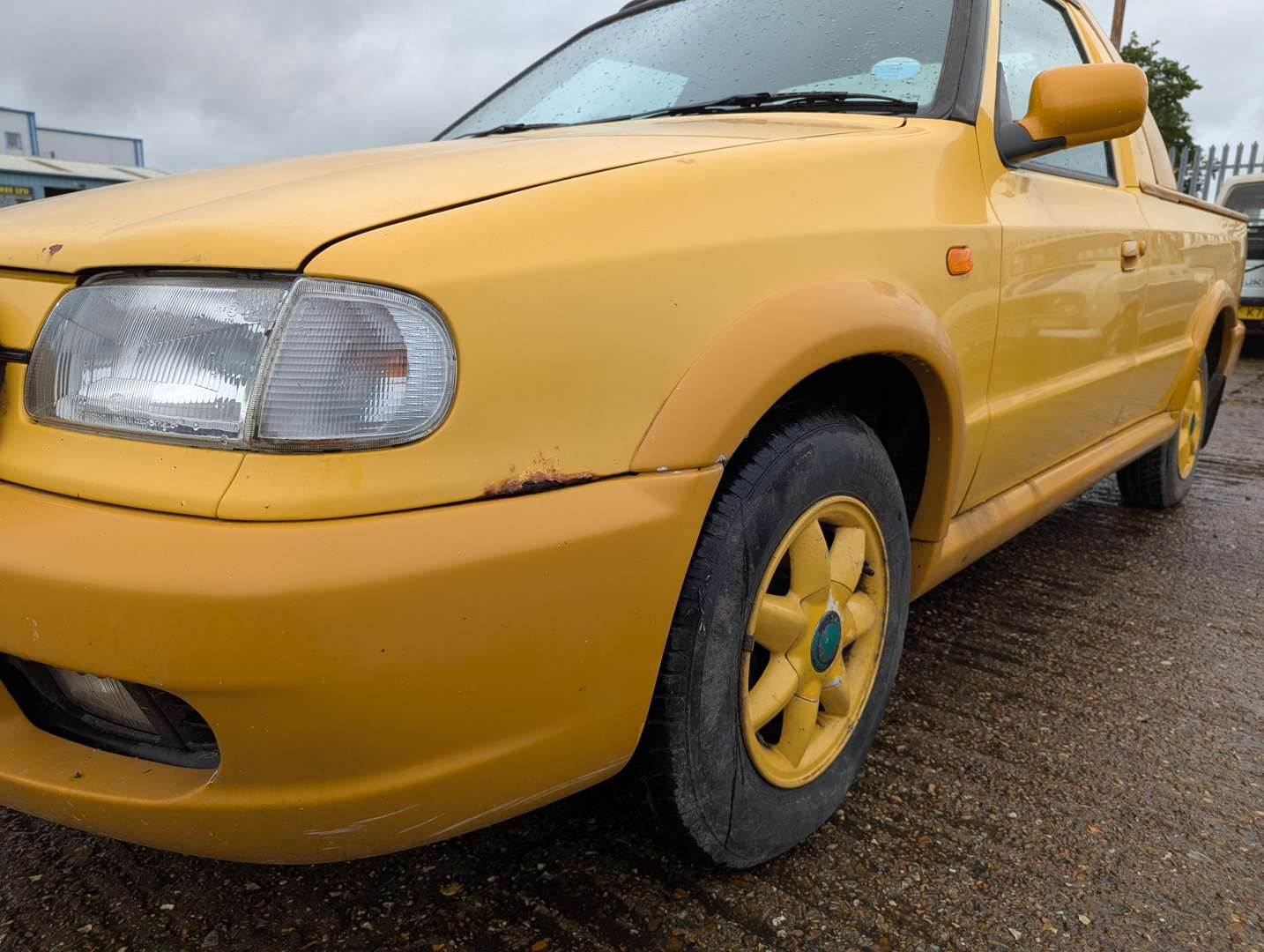 <p>2000 SKODA FELICIA FUN</p>