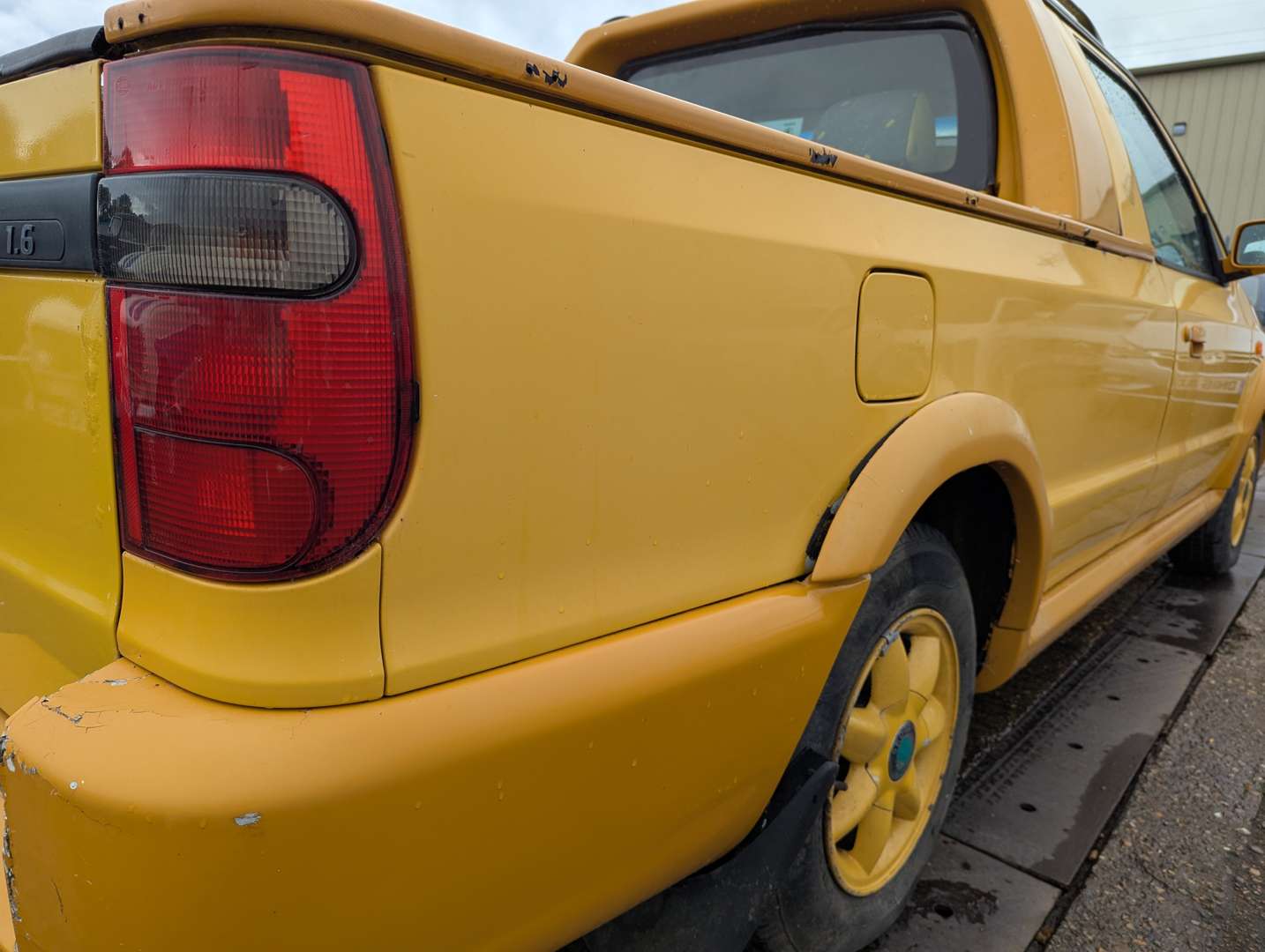 <p>2000 SKODA FELICIA FUN</p>