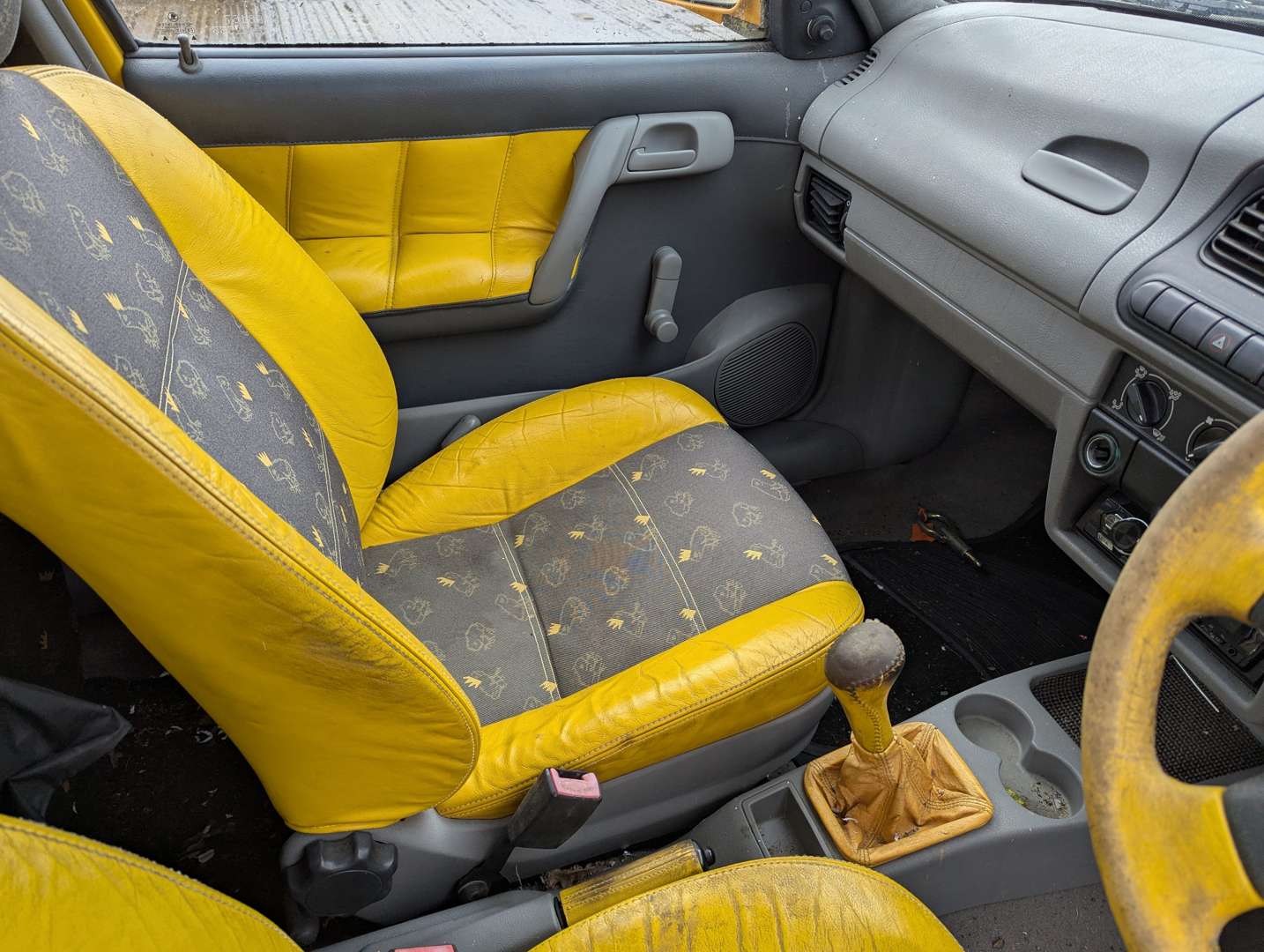 <p>2000 SKODA FELICIA FUN</p>