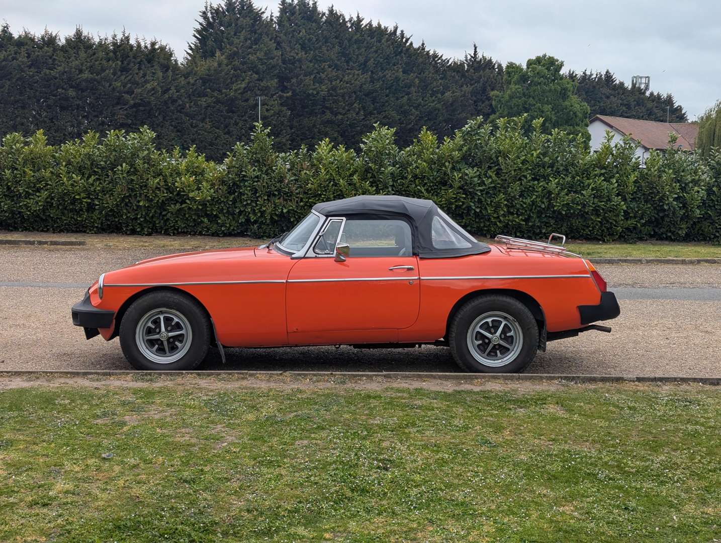 <p>1978 MG B ROADSTER</p>