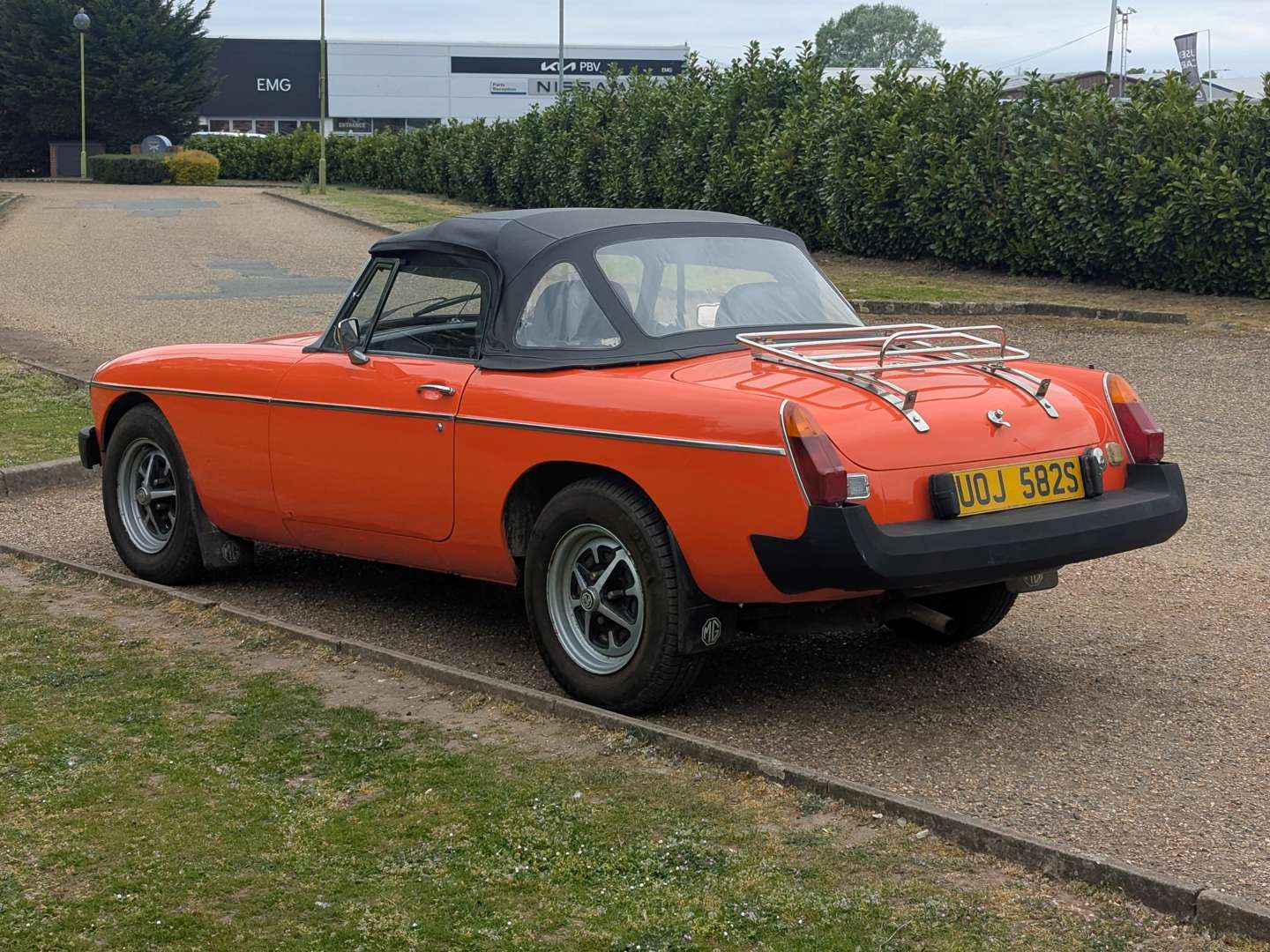 <p>1978 MG B ROADSTER</p>