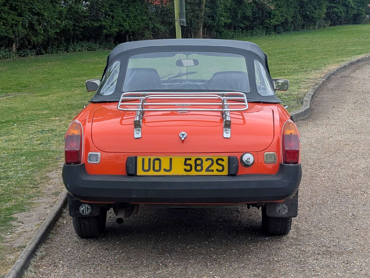 <p>1978 MG B ROADSTER</p>