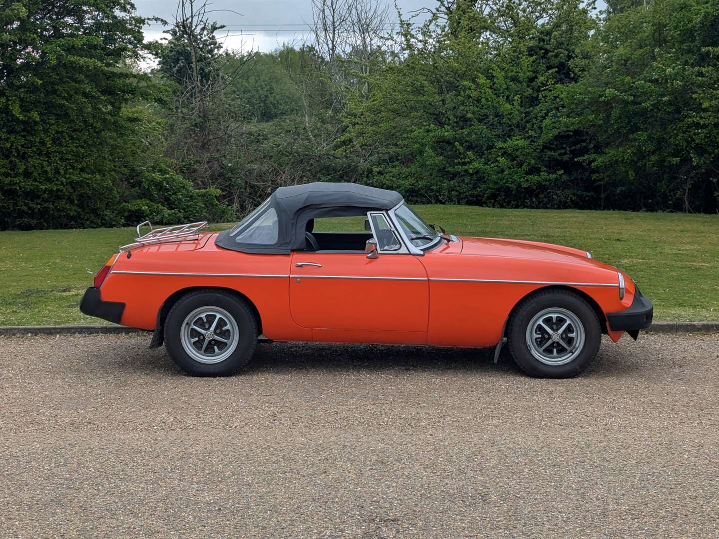 <p>1978 MG B ROADSTER</p>