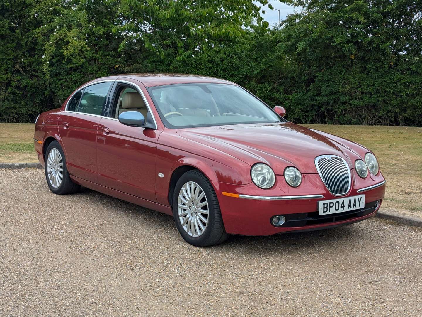 <p>2004 JAGUAR S-TYPE 3.0 V6 SE AUTO</p>