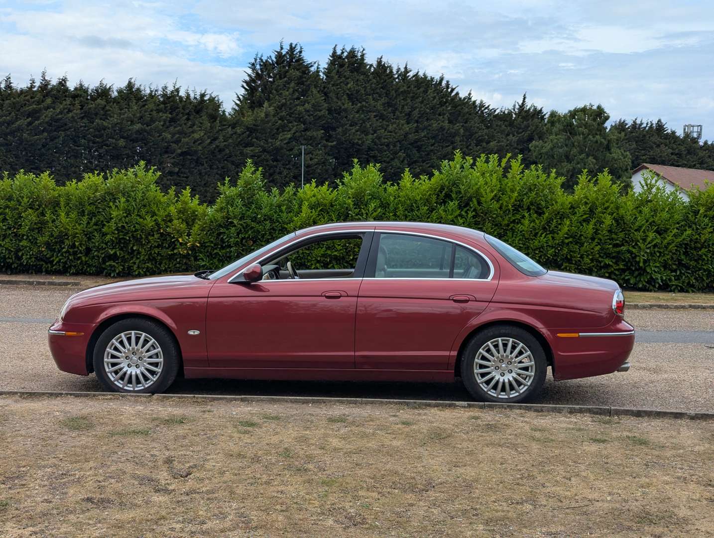 <p>2004 JAGUAR S-TYPE 3.0 V6 SE AUTO</p>
