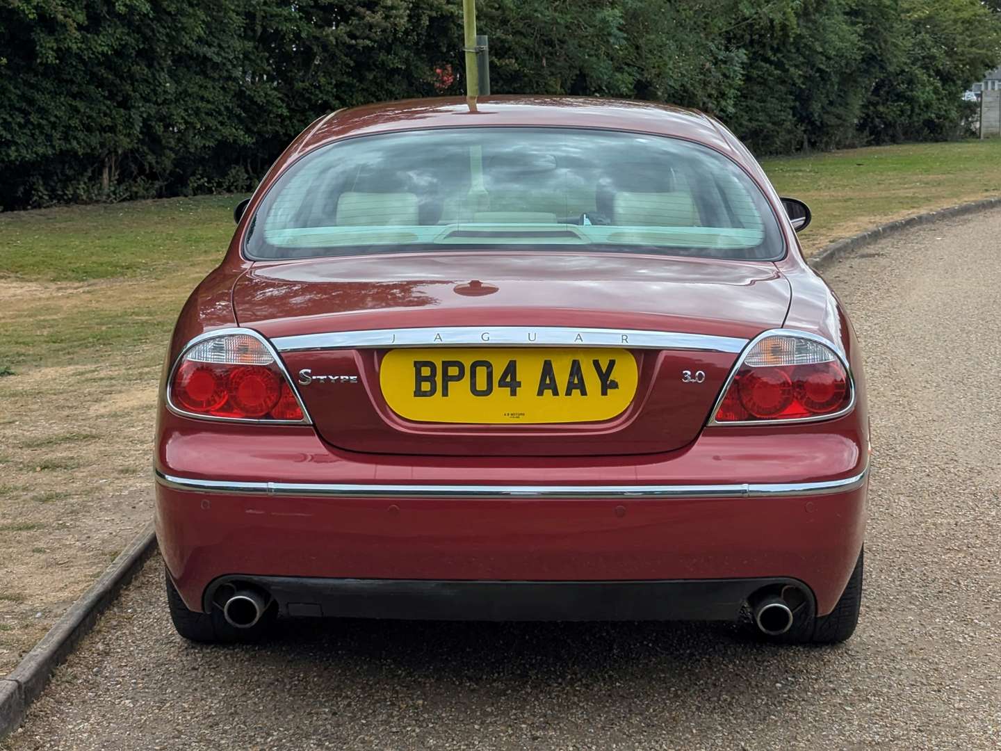 <p>2004 JAGUAR S-TYPE 3.0 V6 SE AUTO</p>