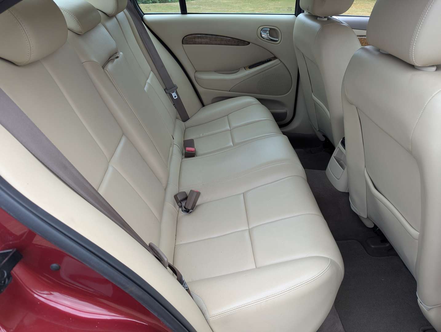 <p>2004 JAGUAR S-TYPE 3.0 V6 SE AUTO</p>