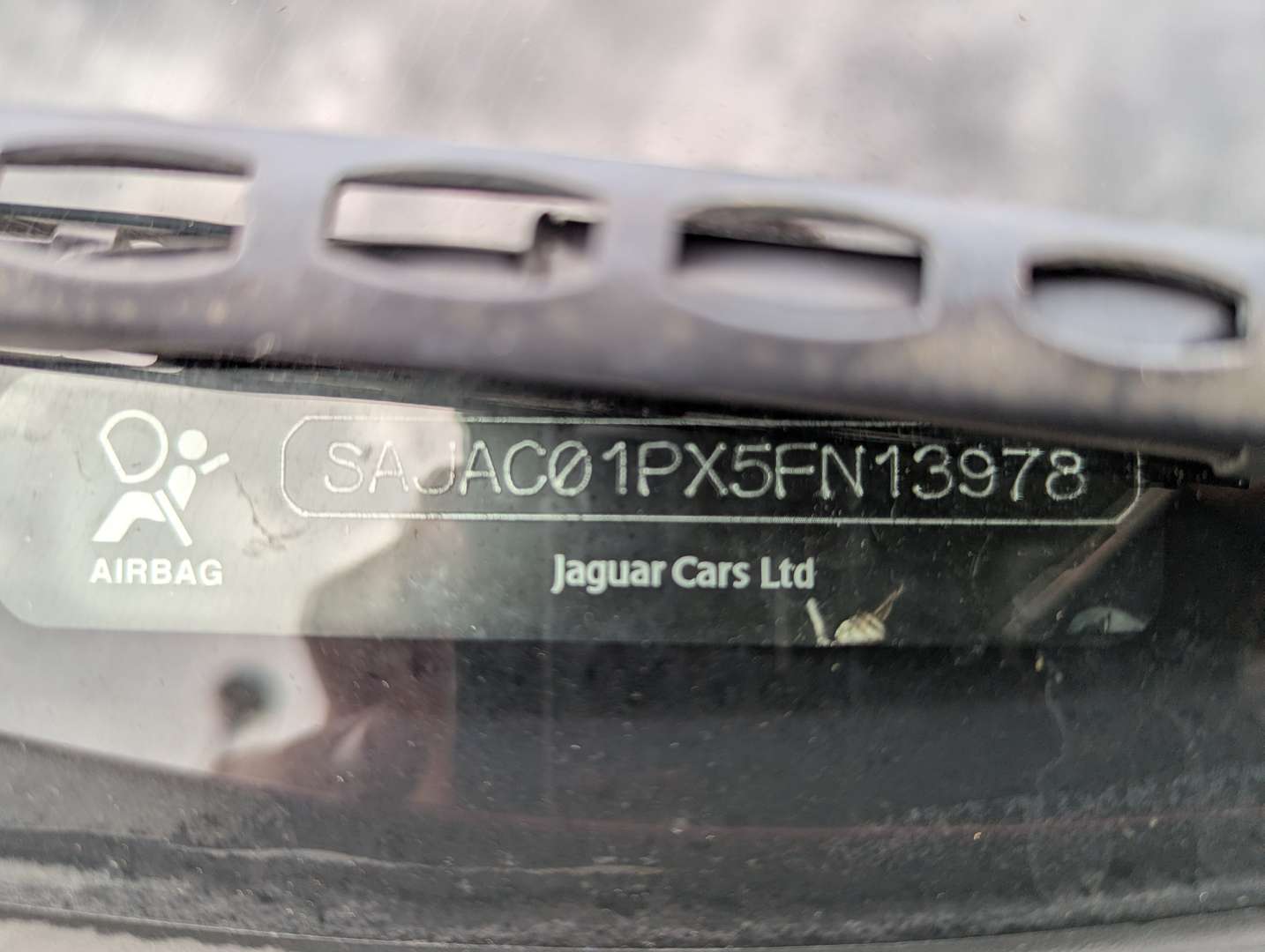 <p>2004 JAGUAR S-TYPE 3.0 V6 SE AUTO</p>