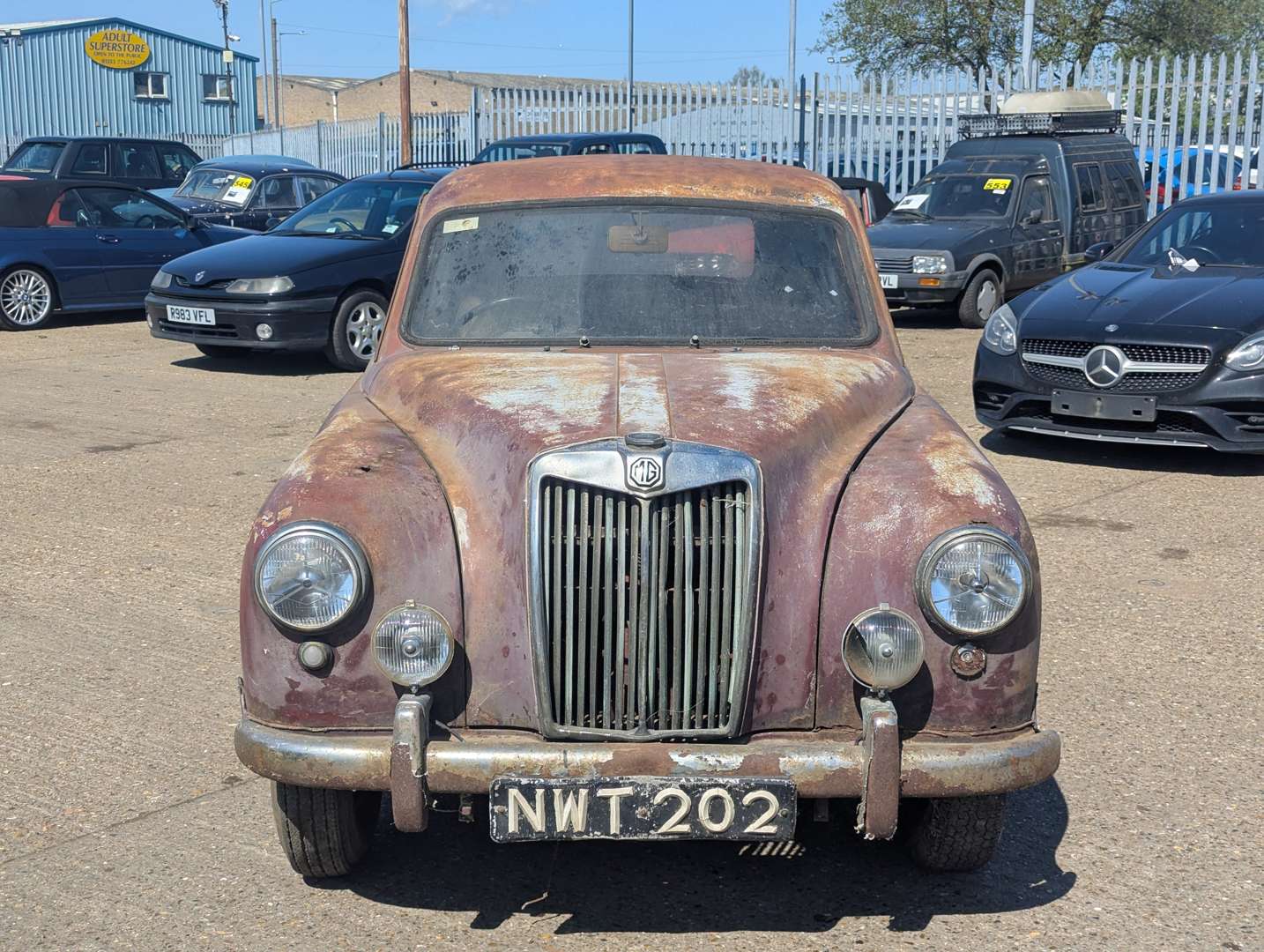 <p>1954 MG MAGNETTE ZA</p>
