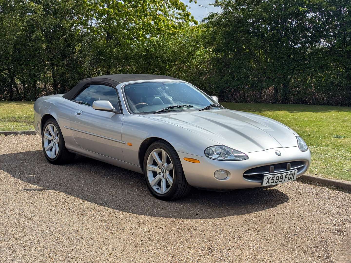 <p>2001 JAGUAR XK8 CONVERTIBLE AUTO</p>