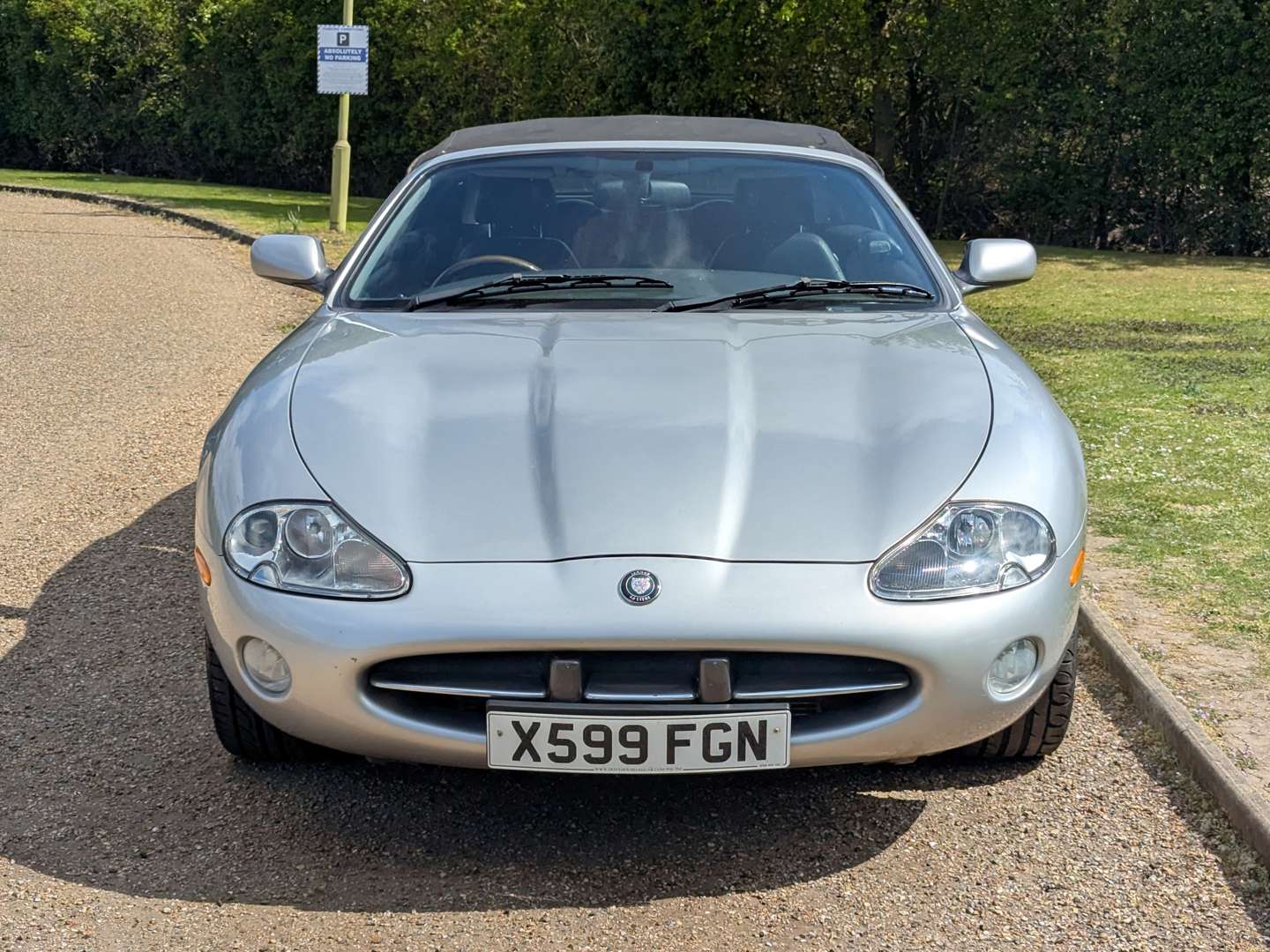 <p>2001 JAGUAR XK8 CONVERTIBLE AUTO</p>