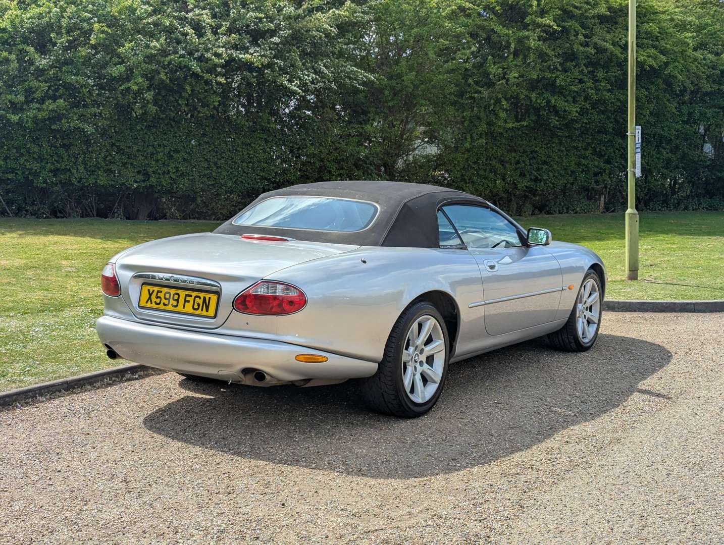 <p>2001 JAGUAR XK8 CONVERTIBLE AUTO</p>