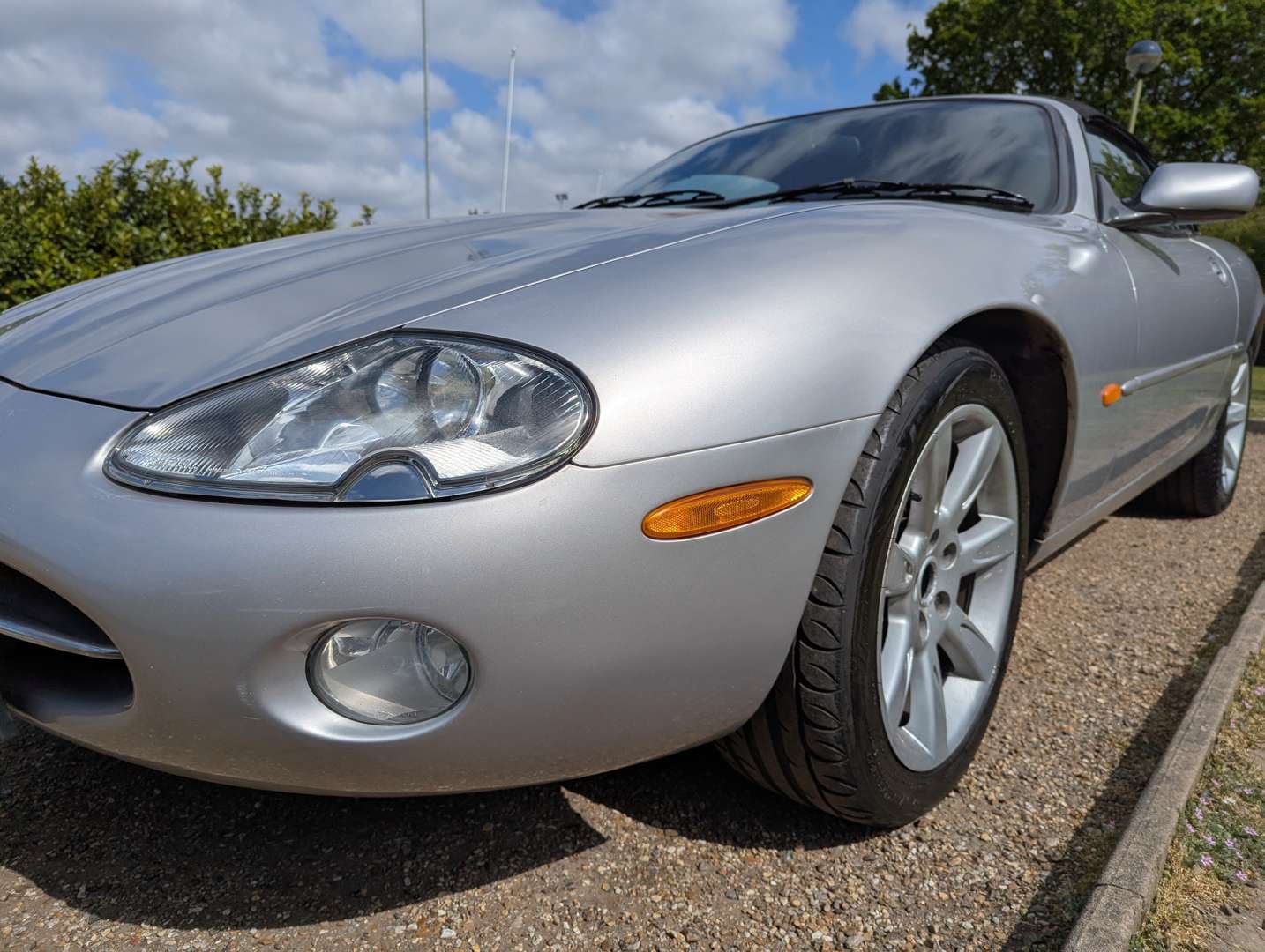 <p>2001 JAGUAR XK8 CONVERTIBLE AUTO</p>