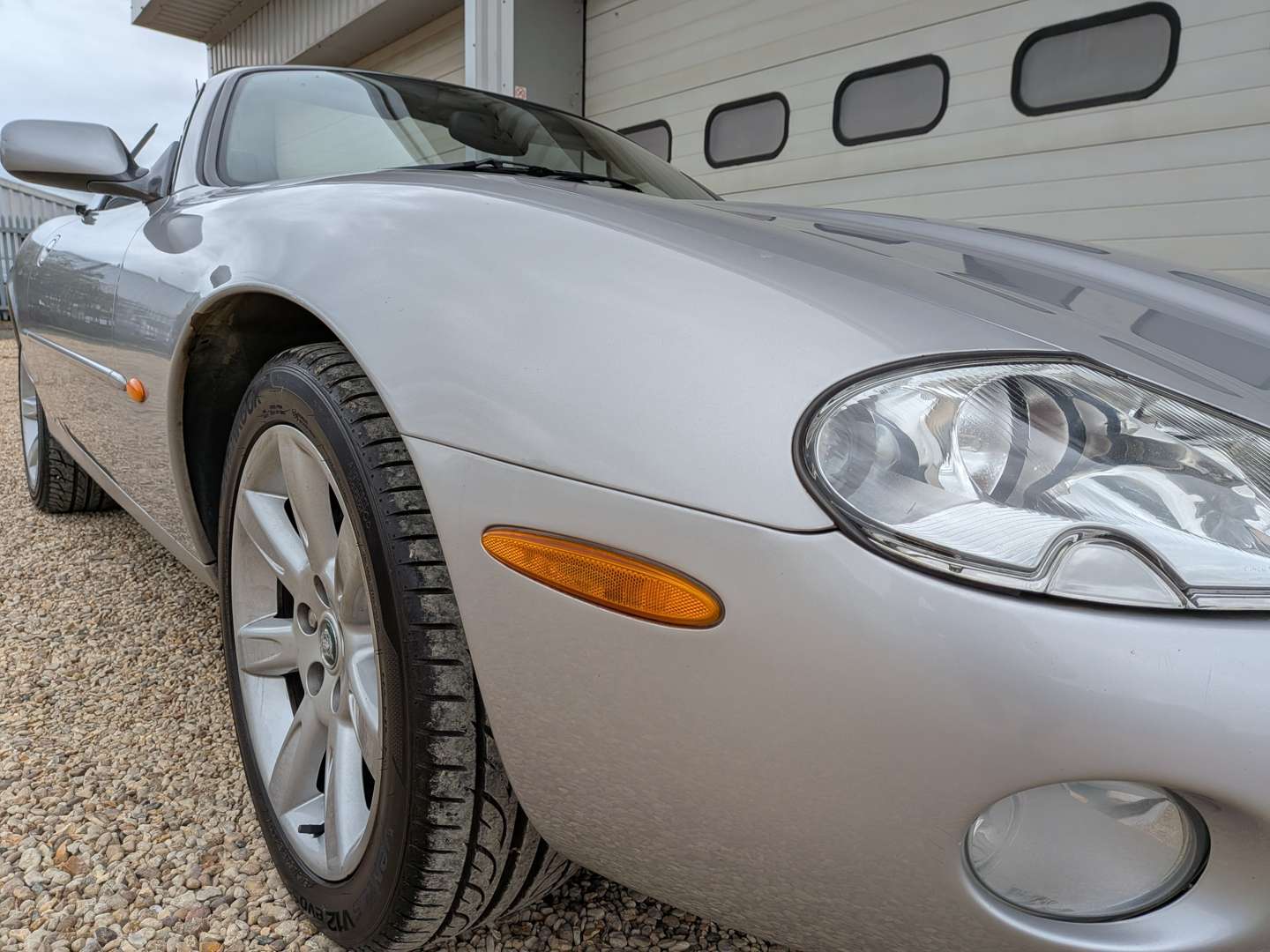 <p>2001 JAGUAR XK8 CONVERTIBLE AUTO</p>