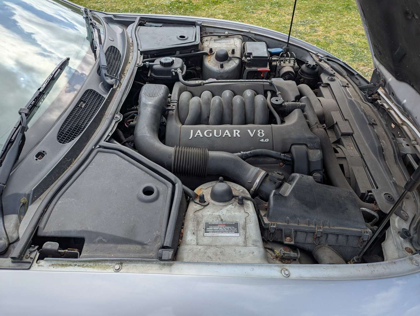 <p>2001 JAGUAR XK8 CONVERTIBLE AUTO</p>