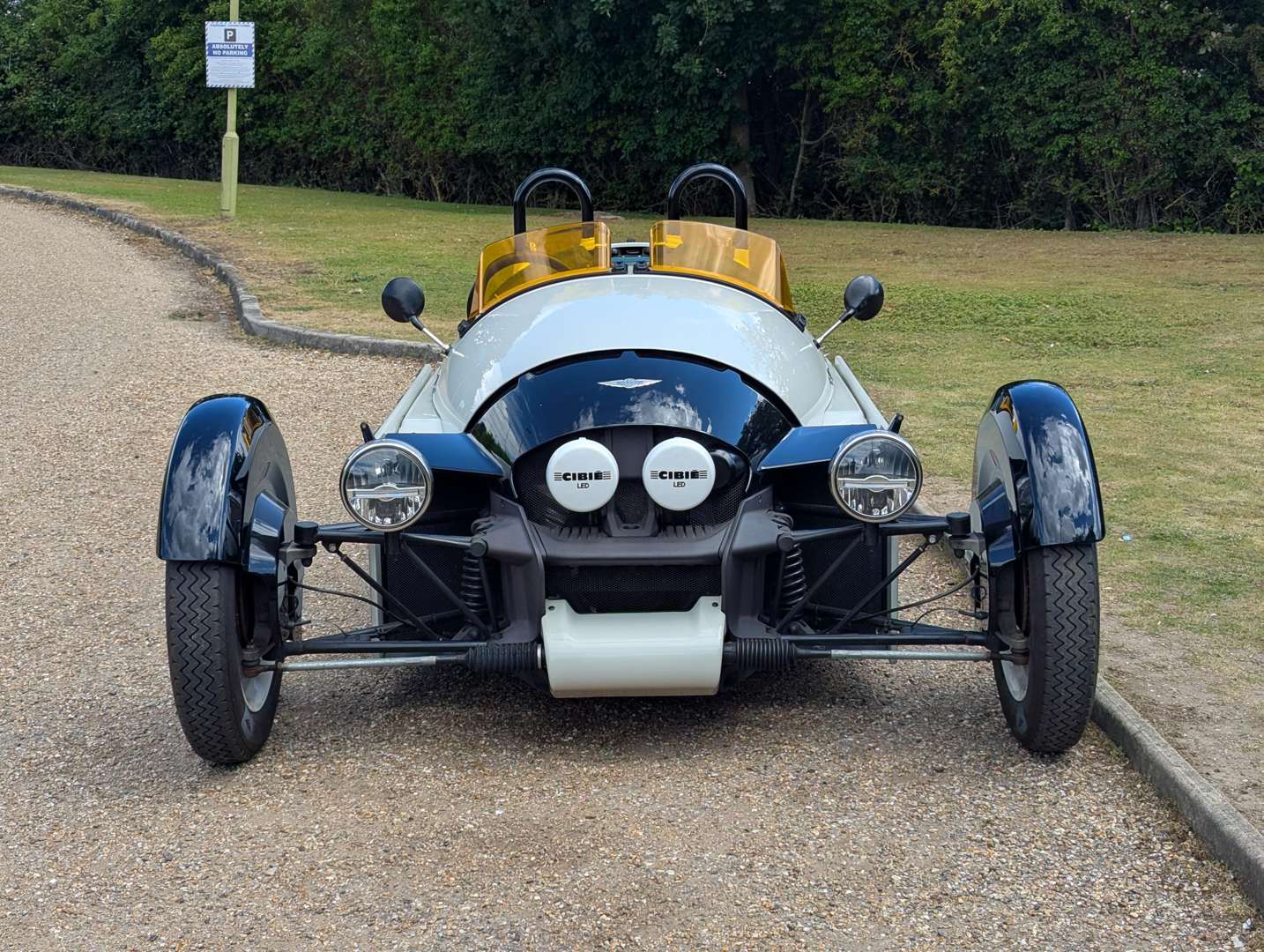 <p>2022 MORGAN 3 WHEELER SUPER TRIO</p>