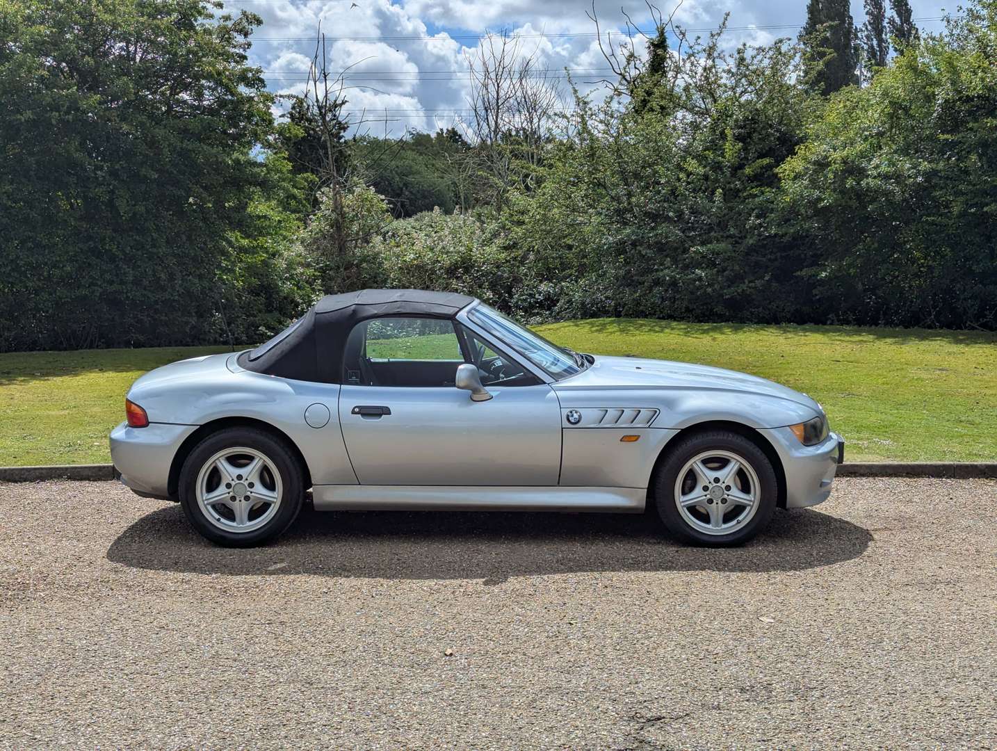 <p>1998 BMW Z3</p>