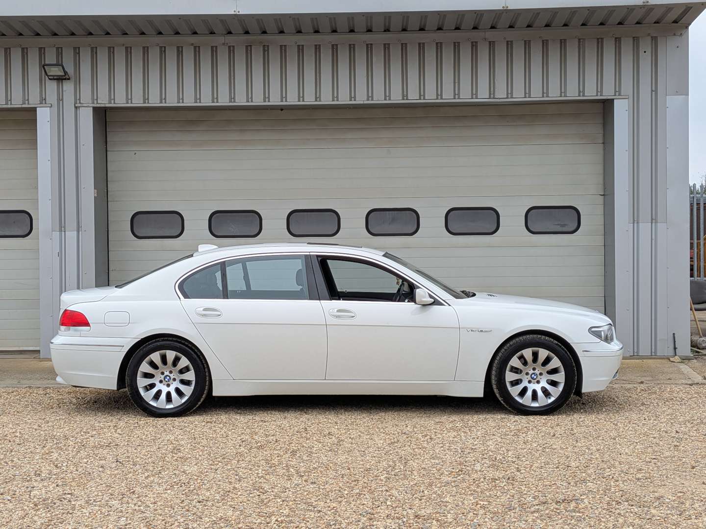 <p>2005 BMW 760I E66 LWB</p>