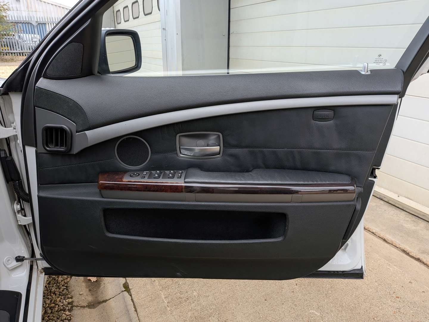 <p>2005 BMW 760I E66 LWB</p>