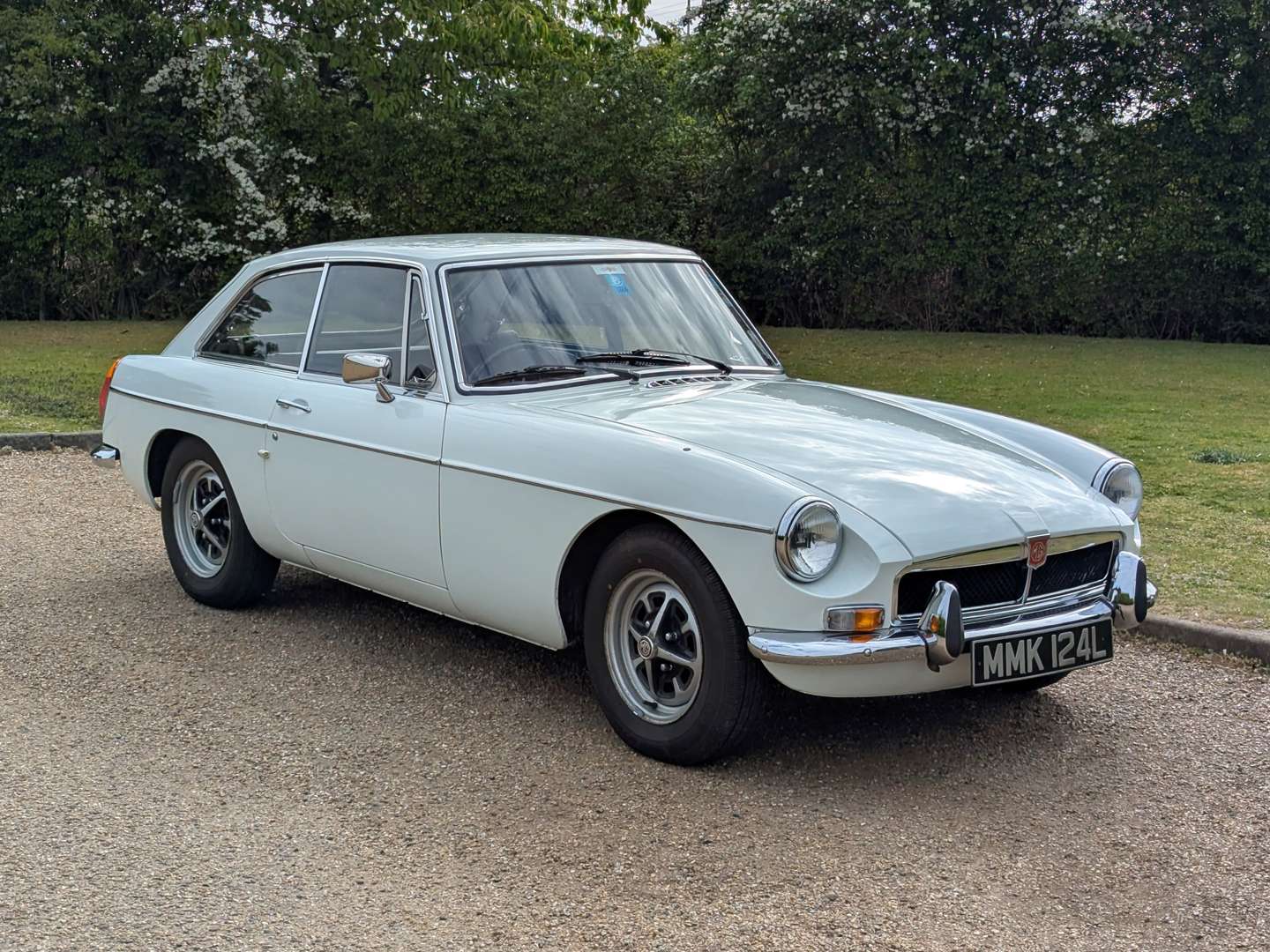 <p>1972 MG B GT</p>