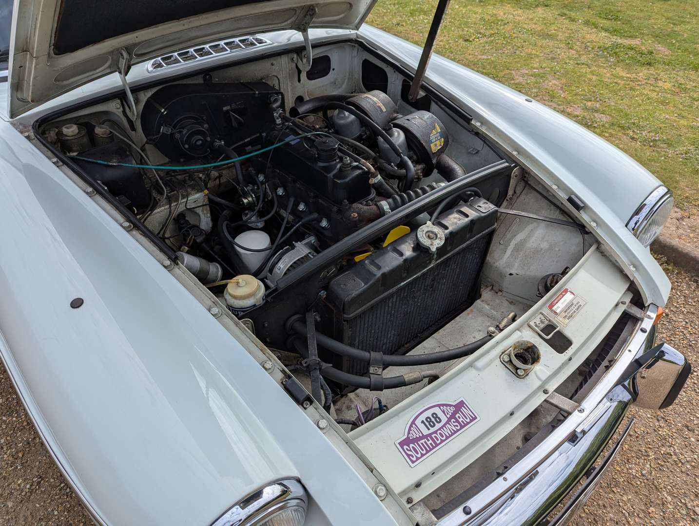 <p>1972 MG B GT</p>