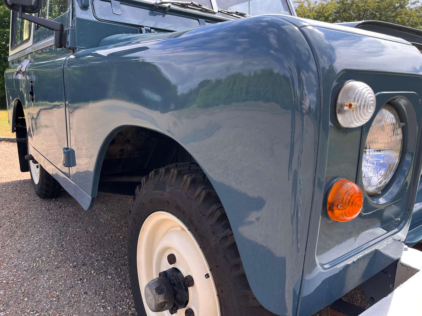 <p>1972 LAND ROVER 88" SERIES III&nbsp;</p>