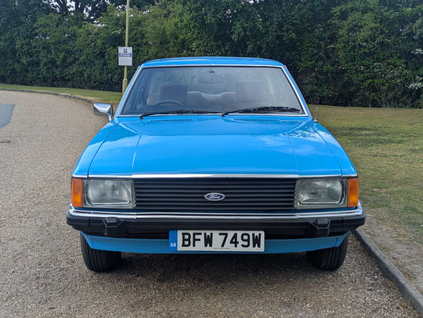 <p>1981 FORD GRANADA</p>