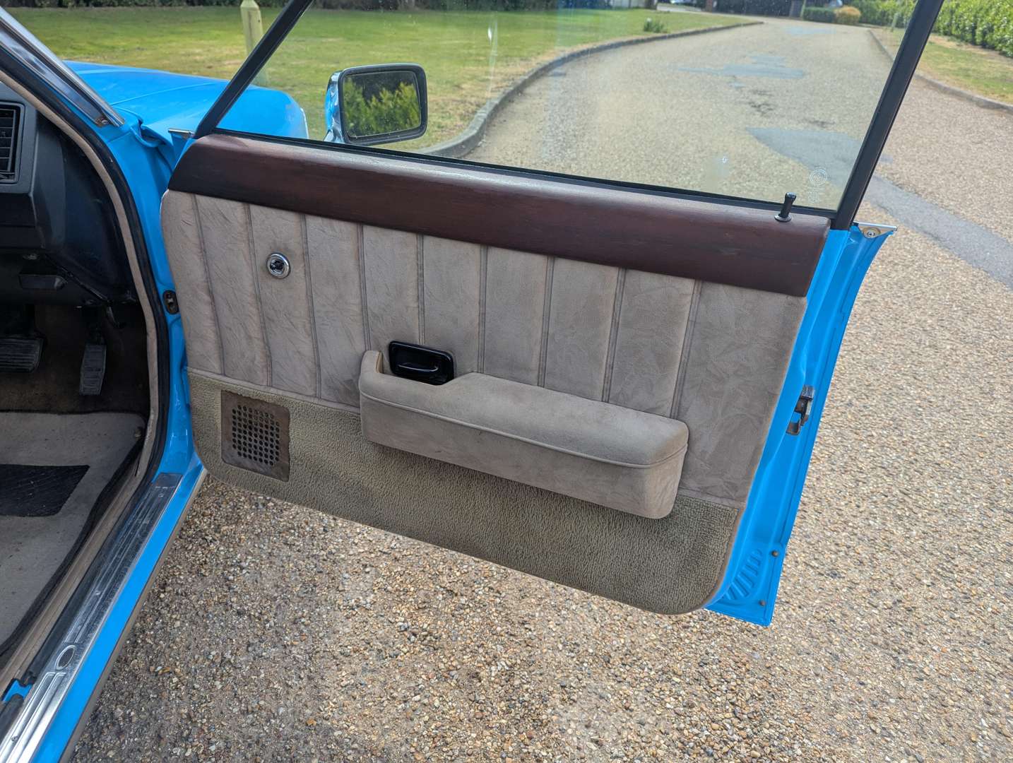 <p>1981 FORD GRANADA</p>